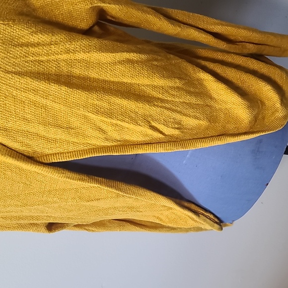 Banana Republic - Picture 4 of 6